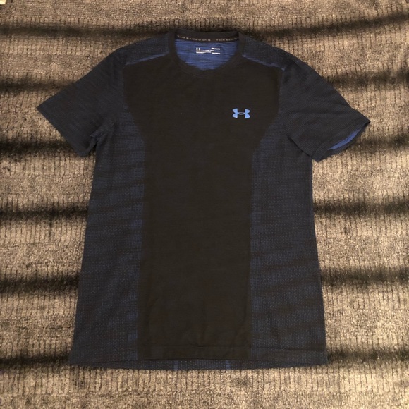 Under Armour Other - EUC Under Armour Mesh Heatgear Mens Shirt